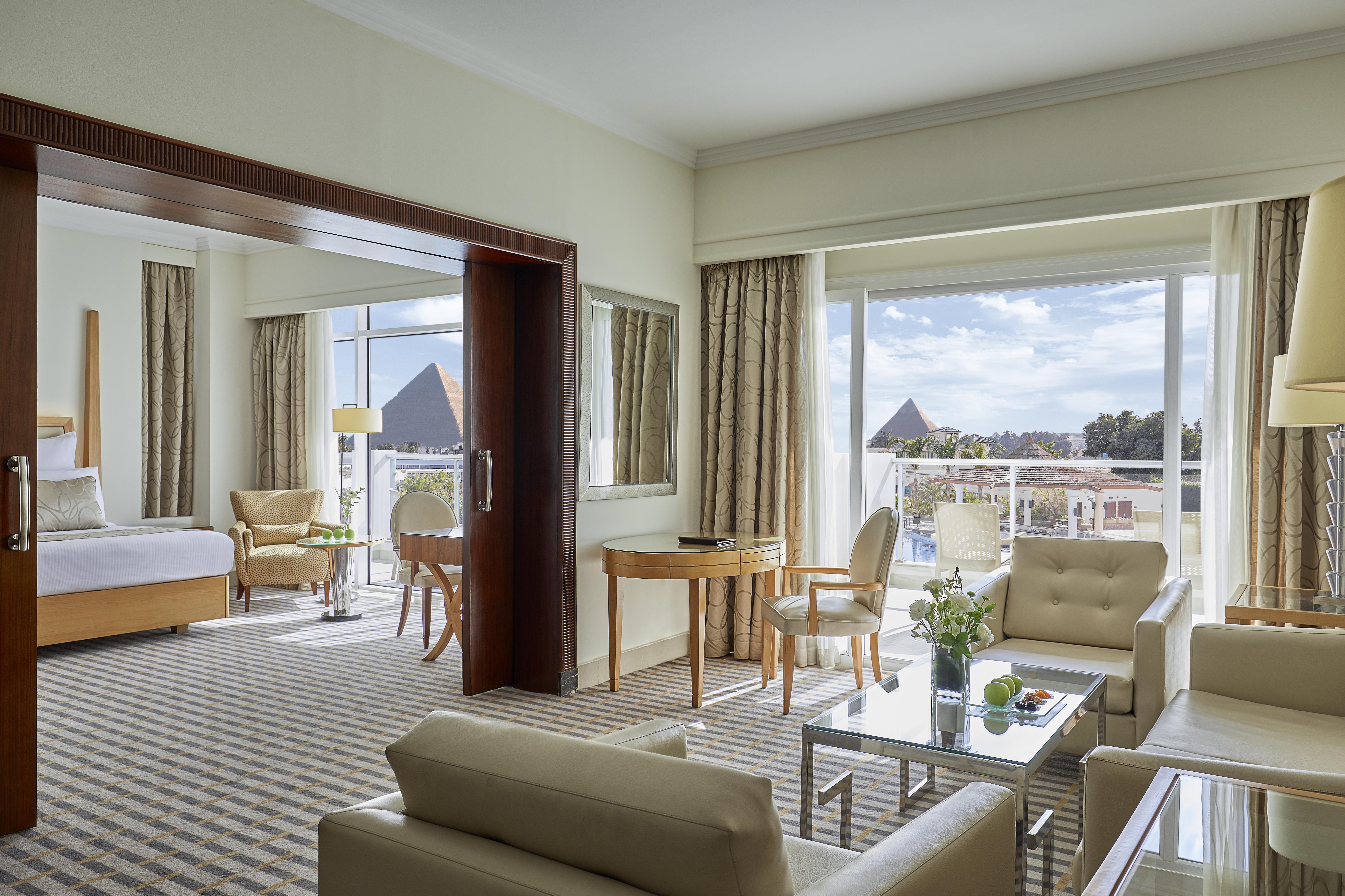 Hotel Steigenberger Pyramids Cairo Al Kawm al Akhdar Exterior foto Suite at the Grand Hotel