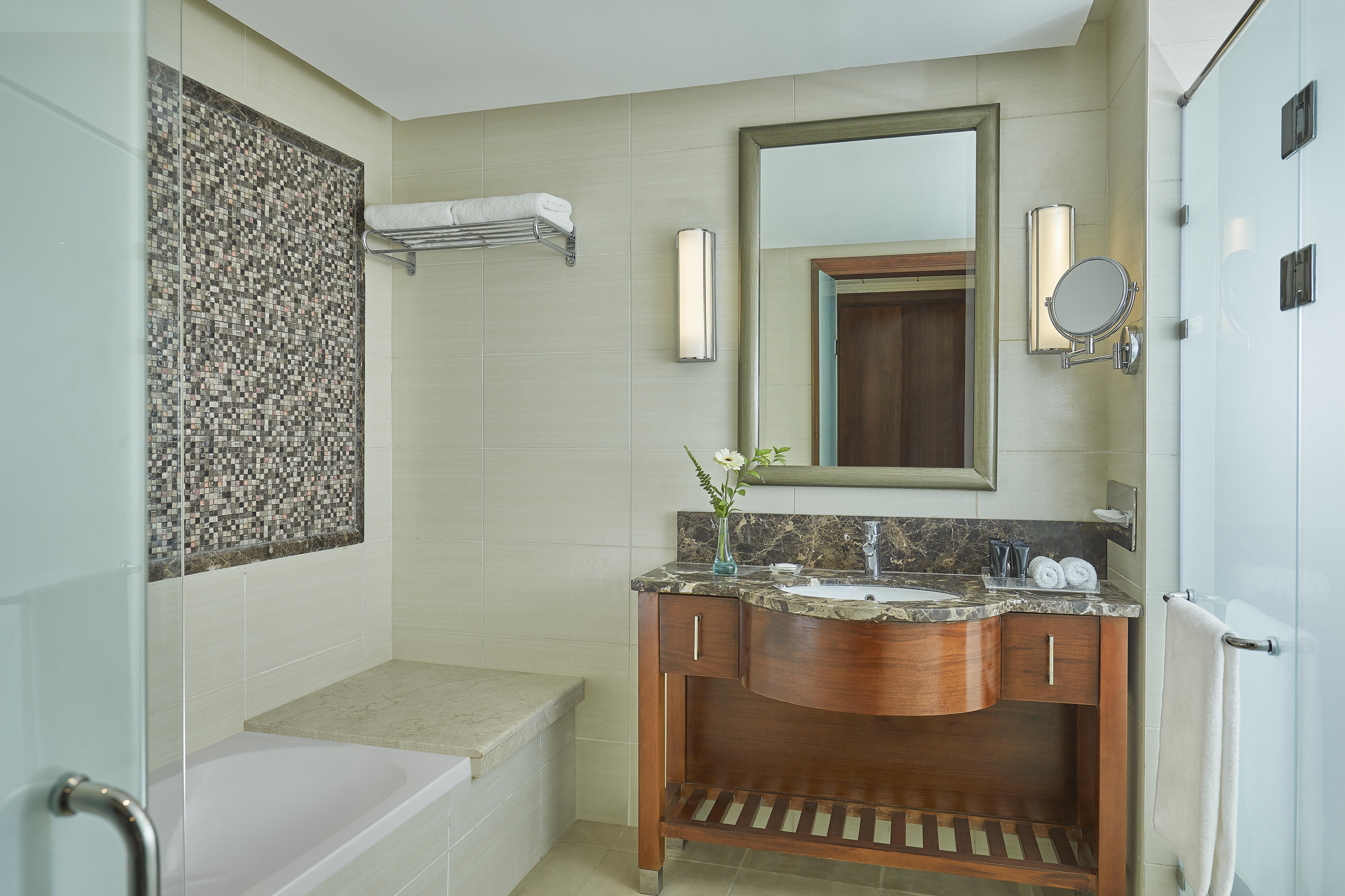 Hotel Steigenberger Pyramids Cairo Al Kawm al Akhdar Exterior foto Bathroom