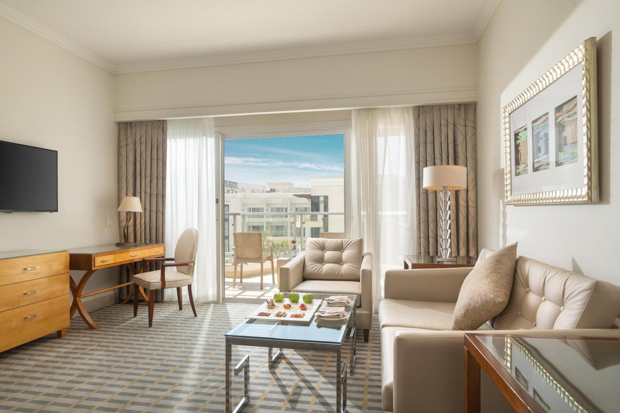 Hotel Steigenberger Pyramids Cairo Al Kawm al Akhdar Exterior foto A suite at the Atlantis Paradise Island